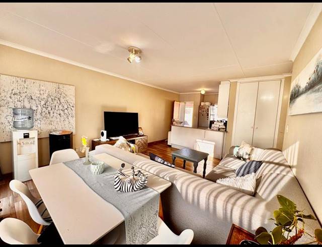 2 BEDROOM TOWNHOUSE FOR SALE IN MEYERSDAL